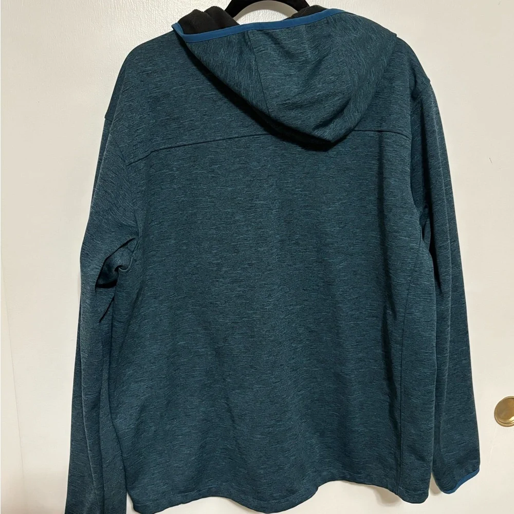 The North Face Black and Teal Jacket - Picture 2 of 4